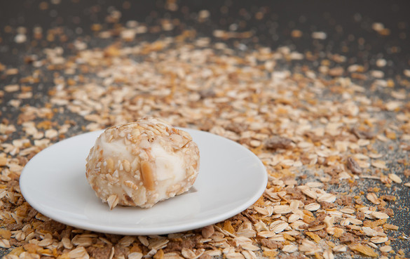 A Package You Can Eat, To Prevent Plastic Pollution