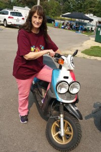 Della Dee, Bart's Mom demonstrating how to get on the scooter.