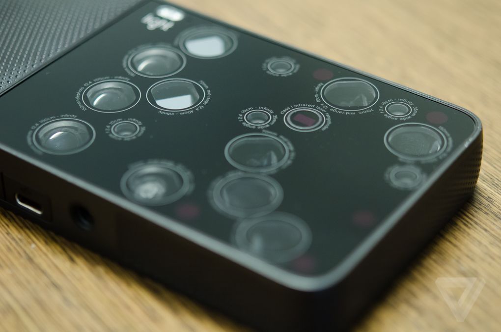 16 different camera lenses in one device Image: Light 